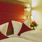 Batu Apart Hotel